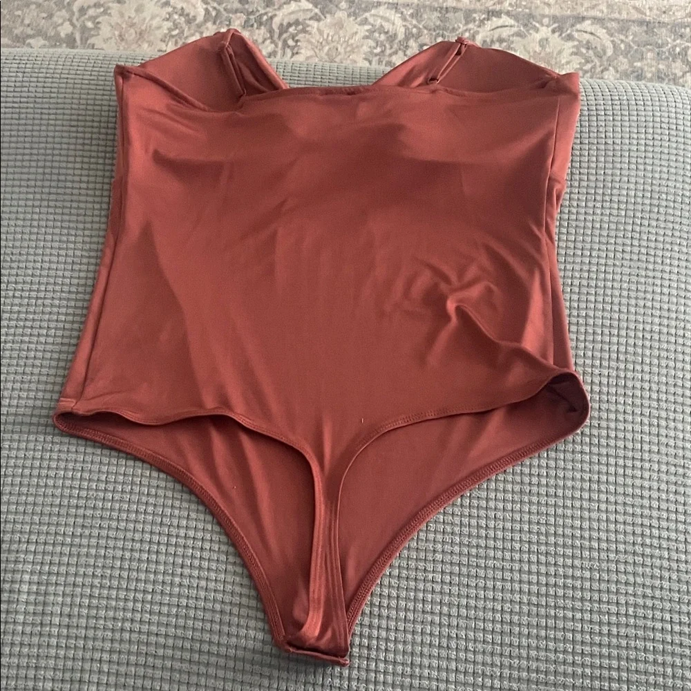 Express Rust Bodysuit - Picture 4 of 4